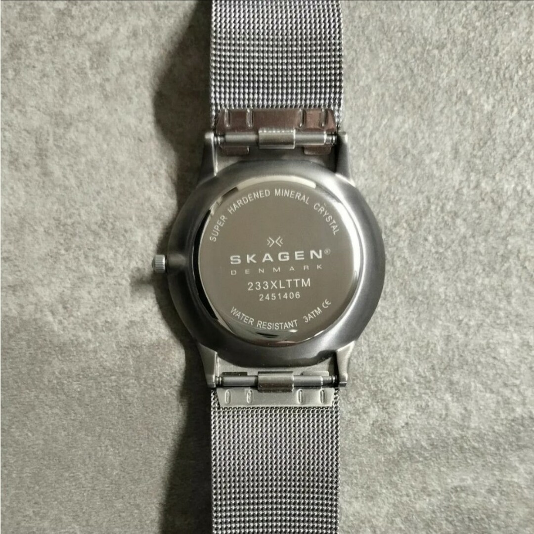 SKAGEN(スカーゲン)のSKAGEN(スカーゲン)メンズ腕時計 233XLTTM グレーチタン メンズの時計(腕時計(アナログ))の商品写真