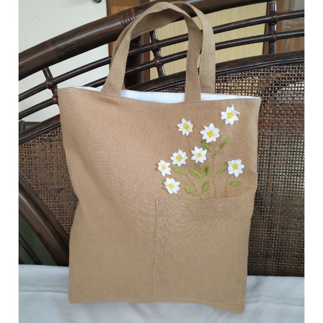 リネンバッグ　刺繍バッグ　ハンドメイド ハンドメイドのファッション小物(バッグ)の商品写真