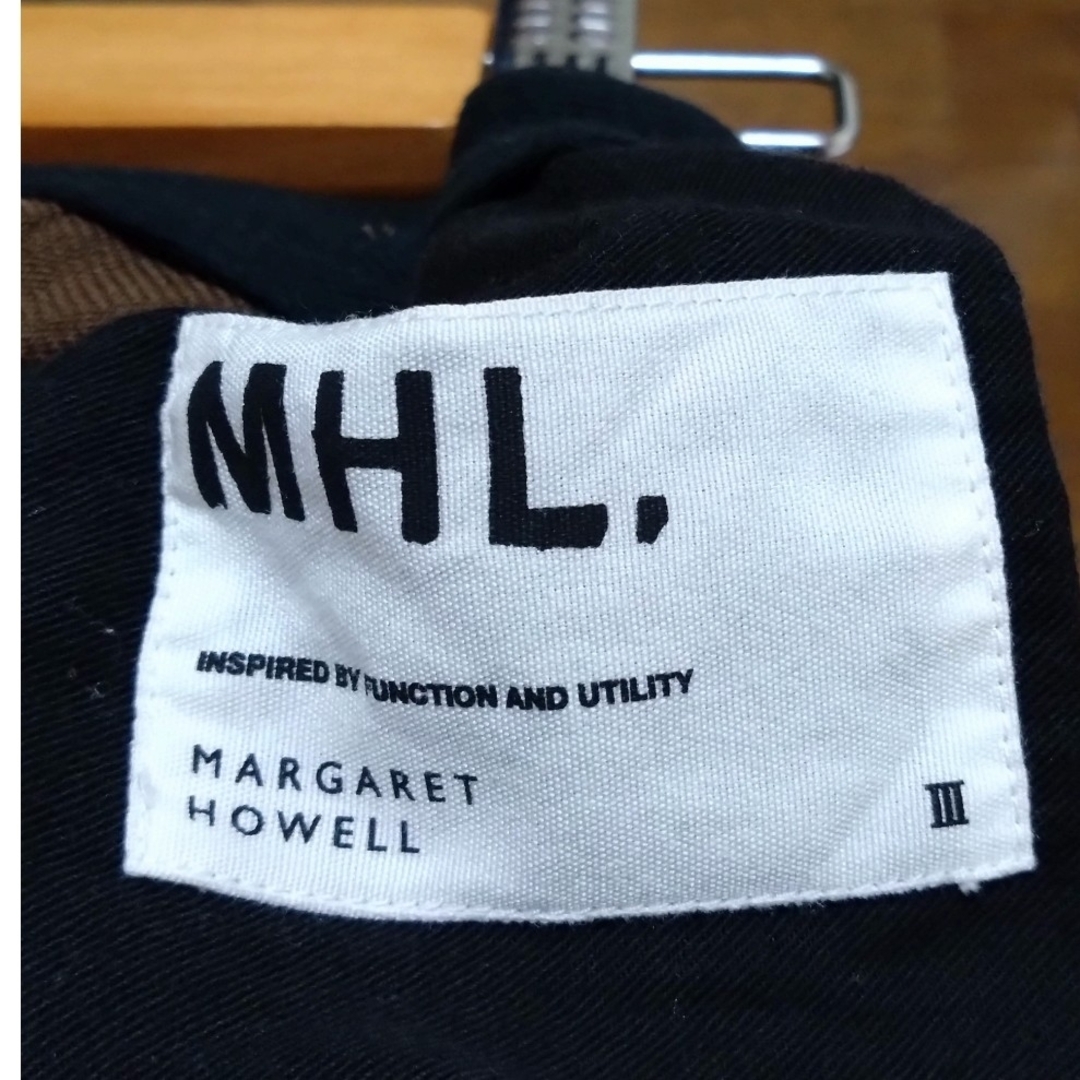 MARGARET HOWELL(マーガレットハウエル)の美品　MHL. ウール　パンツ　茶色 レディースのパンツ(カジュアルパンツ)の商品写真