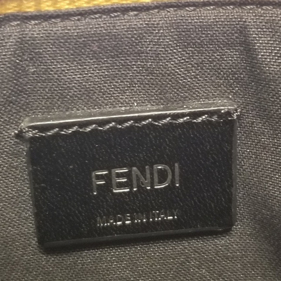 FENDI(フェンディ)のFENDI(フェンディ) クラッチバッグ - 7N0114 ダークイエロー ミニバッグ レザー レディースのバッグ(クラッチバッグ)の商品写真