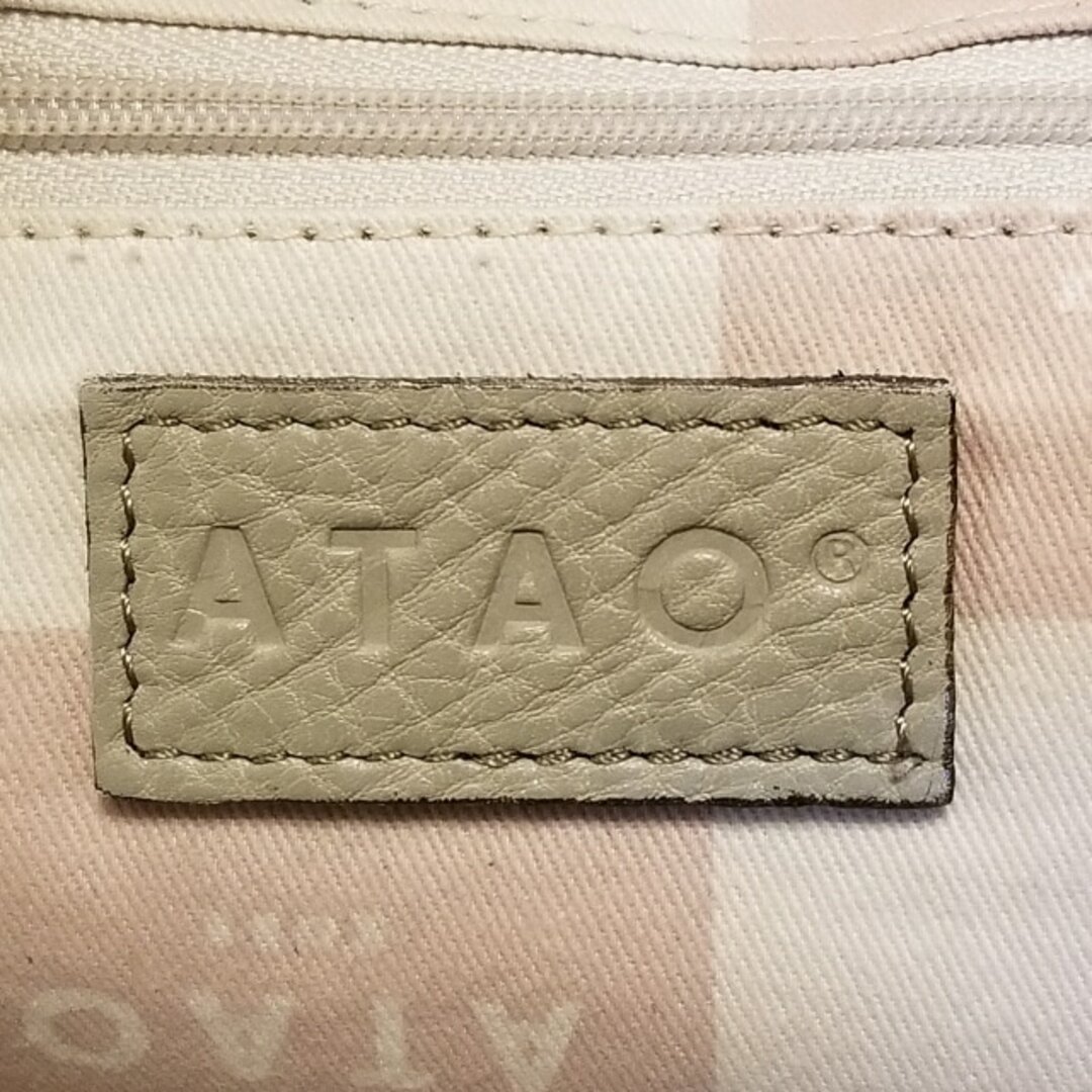 ATAO(アタオ)のATAO(アタオ) ショルダーバッグ - グレーベージュ レザー レディースのバッグ(ショルダーバッグ)の商品写真