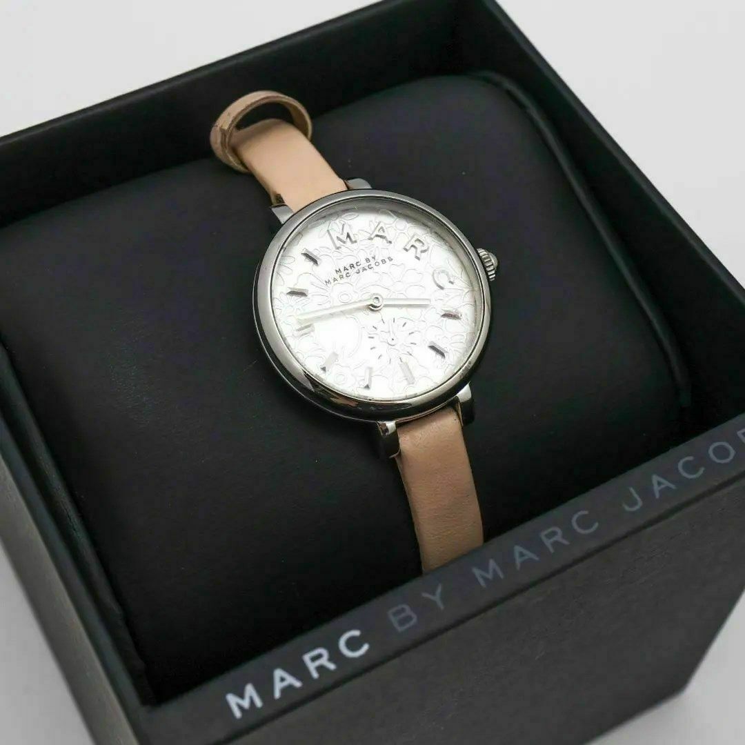 MARC BY MARC JACOBS(マークバイマークジェイコブス)の《人気》MARC BY MARC JACOBS 腕時計 フラワー レディースh レディースのファッション小物(腕時計)の商品写真