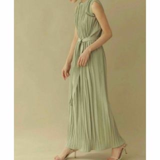 アニュアンス(ánuans)のL'or ロル Belted Pleats Dress(ロングワンピース/マキシワンピース)