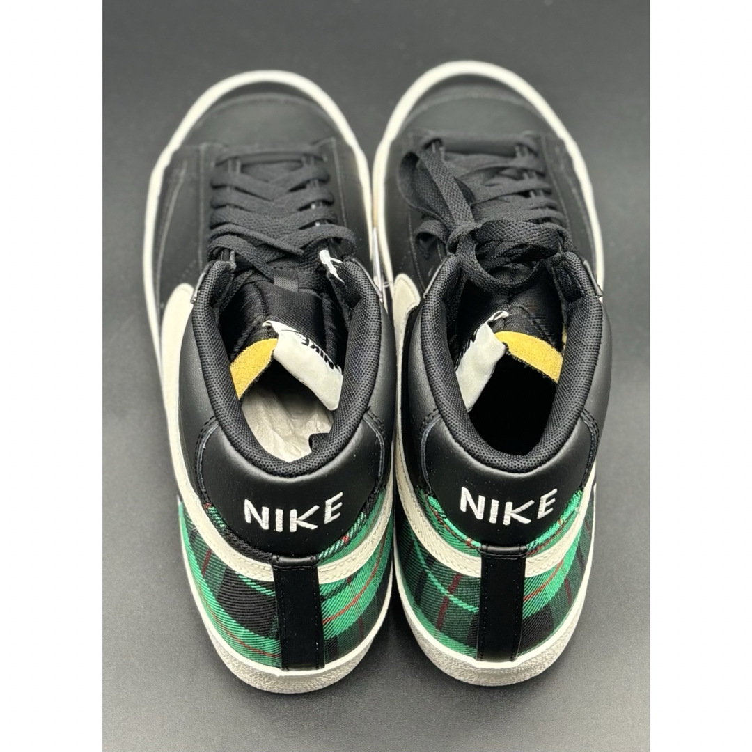 【新品】 NIKE BLAZER MID '77 PREMIUM PLAID メンズの靴/シューズ(スニーカー)の商品写真