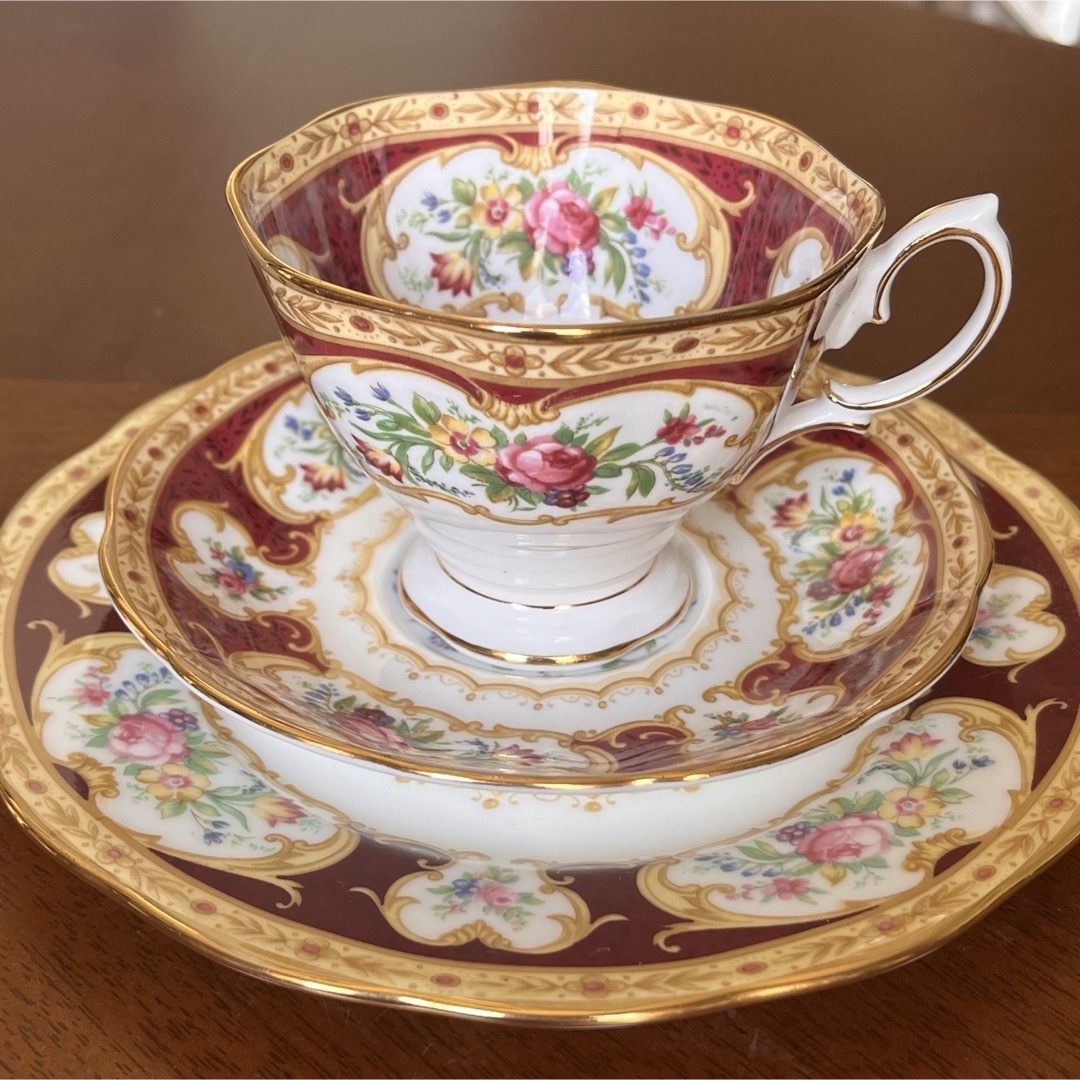 ROYAL ALBERT ロイヤルアルバート Lady Carlyle レディー ROYAL ALBERT ロイヤルアルバート Lady Carlyle レディー