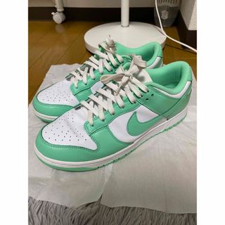 ナイキ(NIKE)のNike WMNS Dunk Low "Green Glow"(スニーカー)