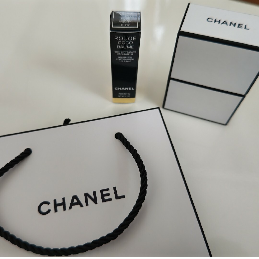 CHANEL(シャネル)のシャネル ルージュココボーム　912 コスメ/美容のスキンケア/基礎化粧品(リップケア/リップクリーム)の商品写真