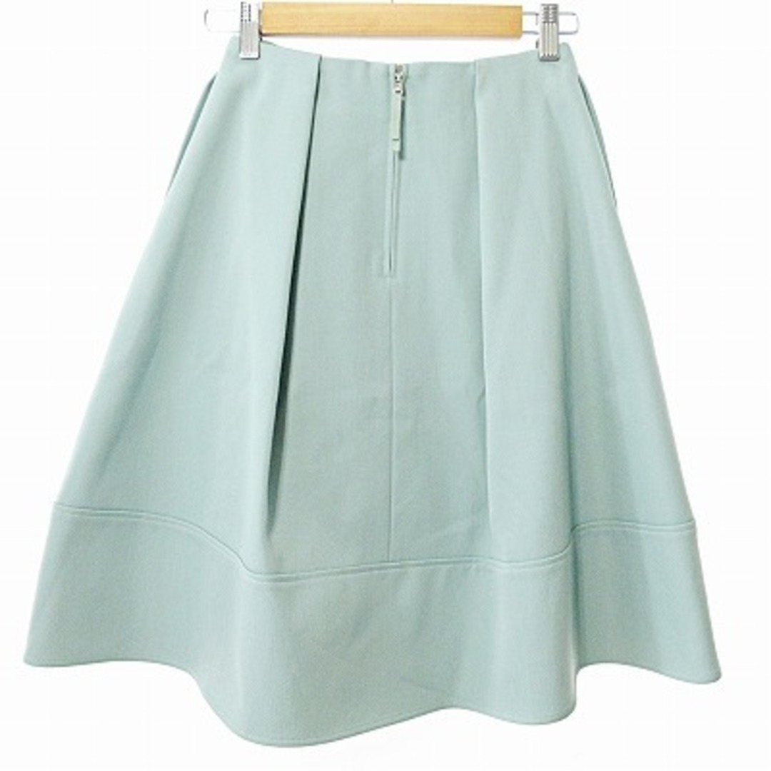 エムプルミエ ブラック フレア スカート 膝丈 ウール混 タック 薄緑 34 レディースのスカート(ひざ丈スカート)の商品写真