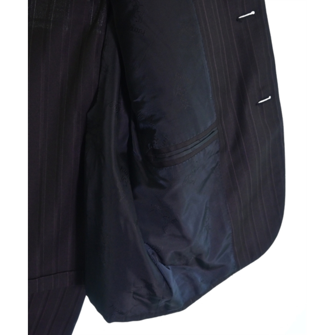 Brioni(ブリオーニ)のBrioni ブリオーニ ビジネス 50(XL位) 黒x赤(ストライプ) 【古着】【中古】 メンズのスーツ(セットアップ)の商品写真