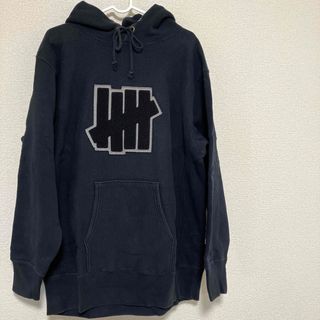 アンディフィーテッド(UNDEFEATED)のUNDEFEATED × Champion  裏起毛パーカー　ブラック　XL(パーカー)