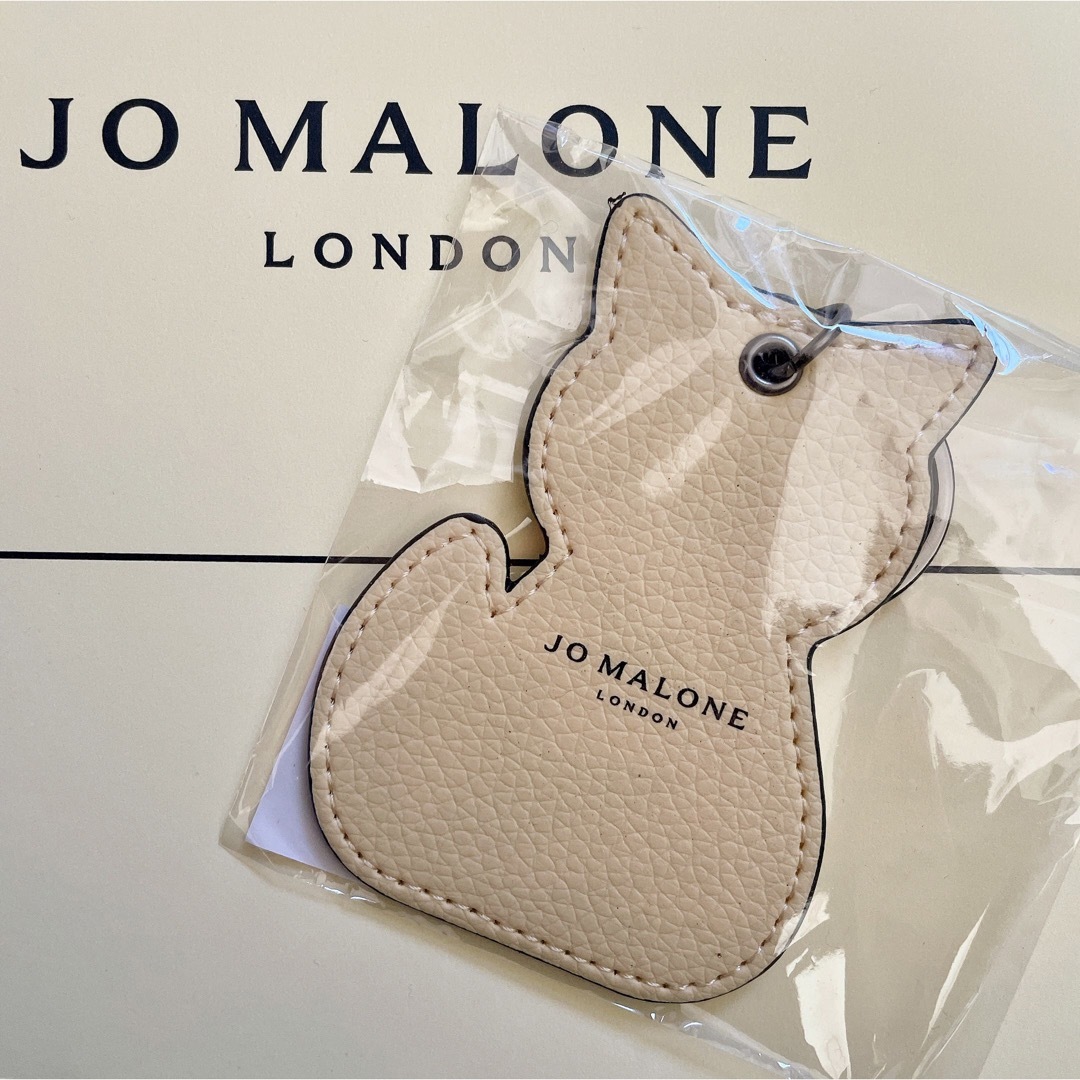 jo malone ジョーマローン　ノベルティ オリジナルキーチェーン　ネコ エンタメ/ホビーのコレクション(ノベルティグッズ)の商品写真