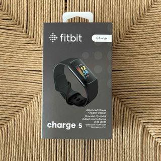 グーグル(Google)の新品未使用　fitbit charge5(腕時計(デジタル))