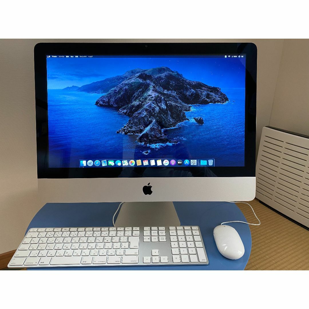 iMac 21.5 Catalina 純正キーボード・マウス付き - Macデスクトップ