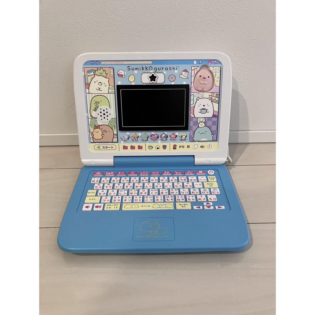 すみっこぐらしノートパソコン美品 ハンドメイドのキッズ/ベビー(おもちゃ/雑貨)の商品写真