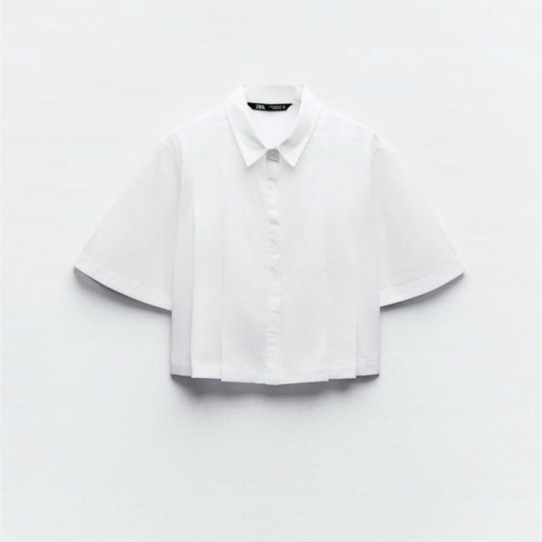 ZARA(ザラ)のZARA クロップドプリーツポプリンシャツ  レディースのトップス(シャツ/ブラウス(半袖/袖なし))の商品写真