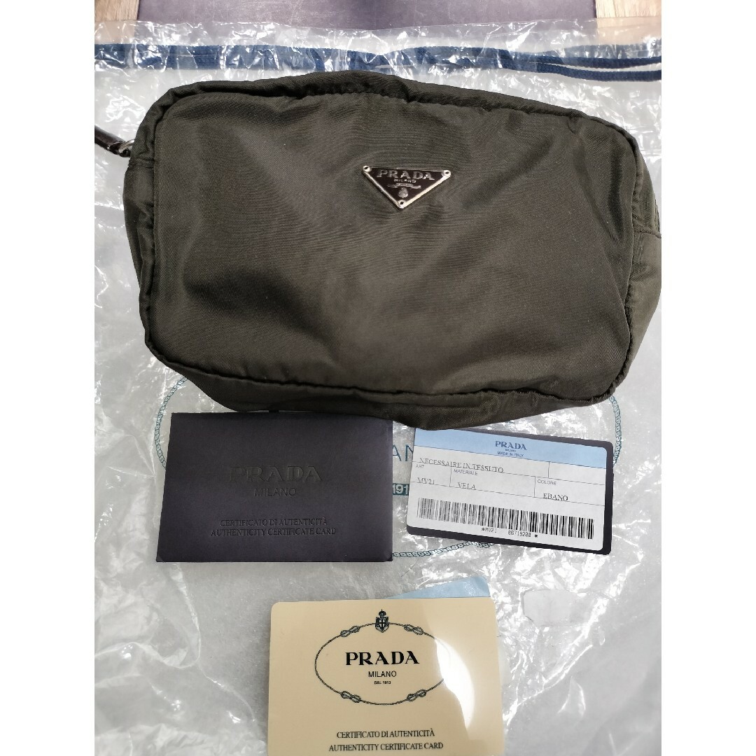 PRADA(プラダ)の【お値下げ中】美品 プラダ PRADA ヴェラ VELA ポーチ MV21 レディースのファッション小物(ポーチ)の商品写真