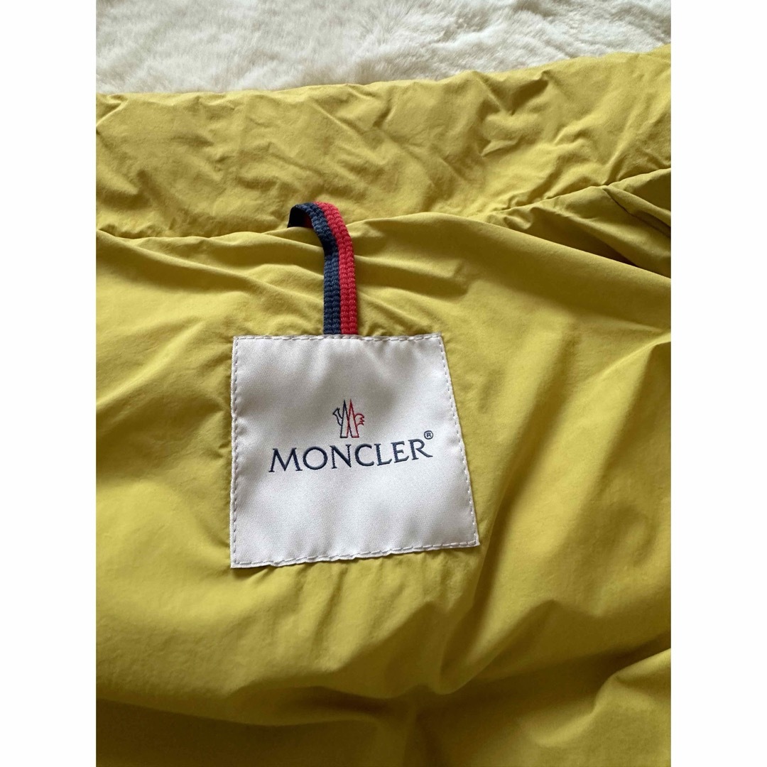 MONCLER(モンクレール)のモンクレール　ダウンベスト メンズのジャケット/アウター(ダウンベスト)の商品写真