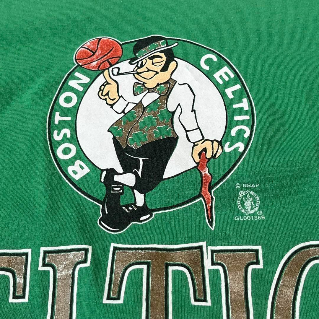 古着　NBA セルティックス ルーニーテューンズ　ロンT カットソー　1996 メンズのトップス(Tシャツ/カットソー(七分/長袖))の商品写真