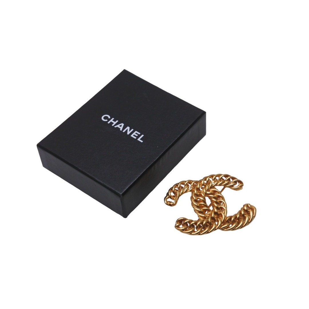 CHANEL(シャネル)の極美品 CHANEL シャネル ヴィンテージ チェーンココマーク ビッグブローチ ゴールド GP 中古 61778 レディースのアクセサリー(ブローチ/コサージュ)の商品写真