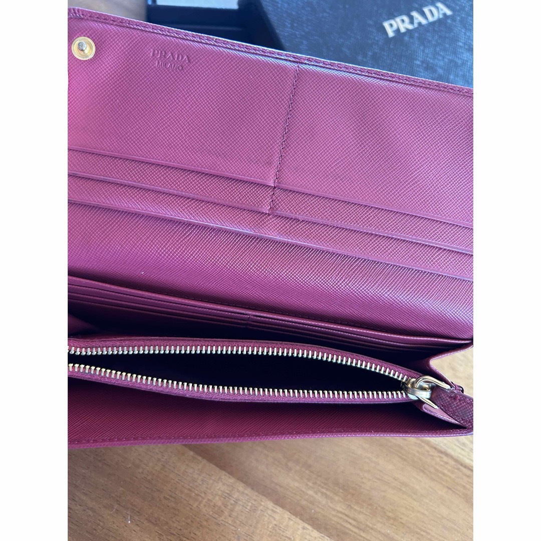PRADA(プラダ)のPRADA プラダ　サフィアーノ　長財布　濃いめピンク レディースのファッション小物(財布)の商品写真