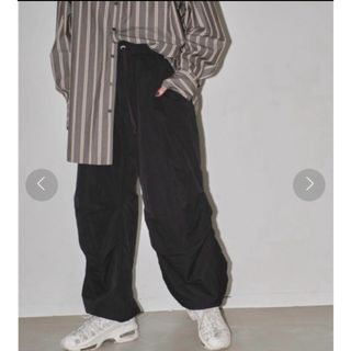 トゥデイフル(TODAYFUL)のtodayful / Warm Drawstring Pants ブラック(カジュアルパンツ)