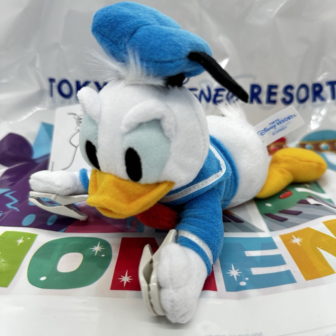 ディズニーリゾート ぬいぐるみバッジ ドナルド クリップ 肩のせ | フリマアプリ ラクマ