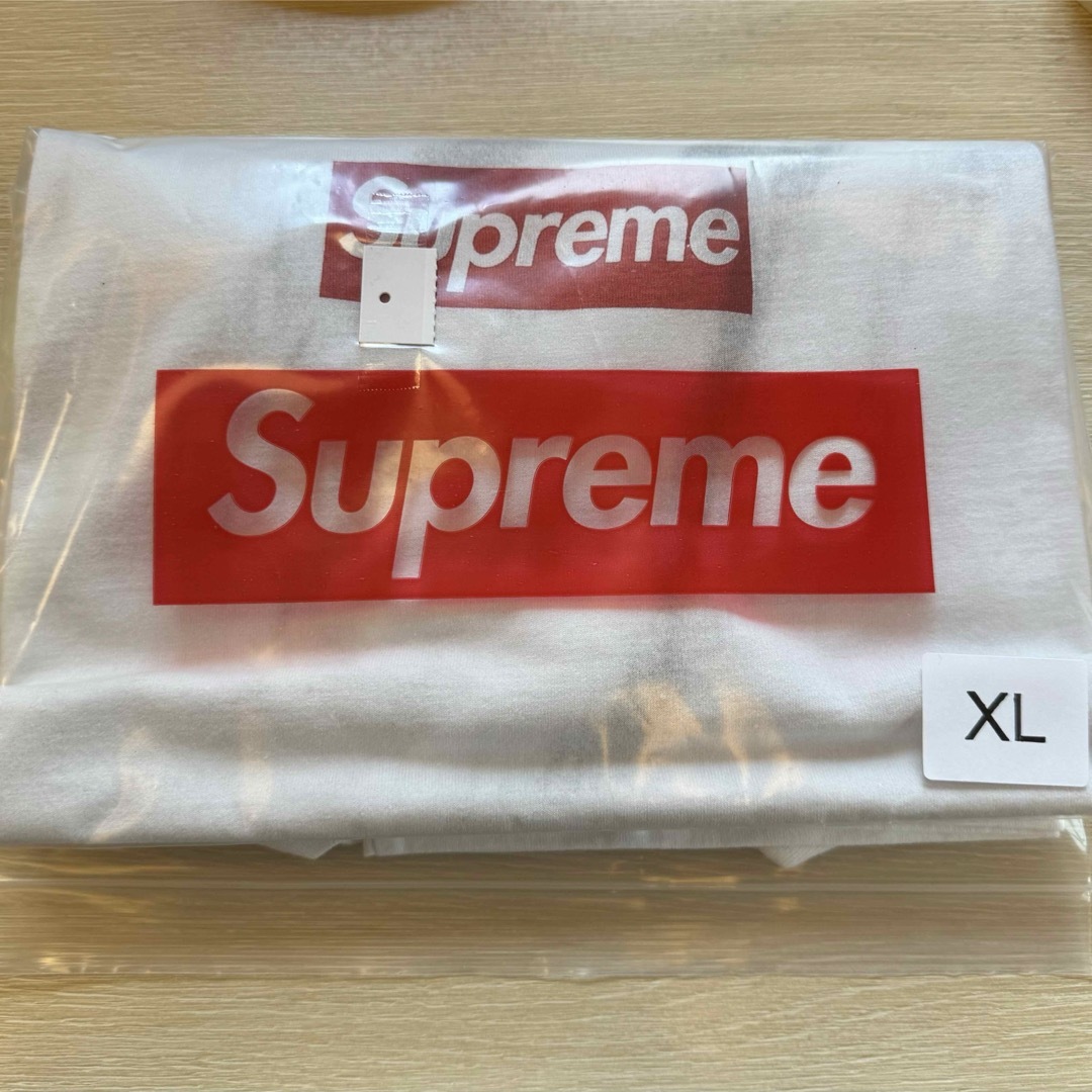 MM6(エムエムシックス)のSupreme x MM6  Box Logo Tee White メンズのトップス(Tシャツ/カットソー(半袖/袖なし))の商品写真