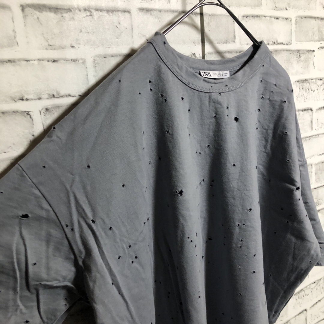 ZARA - ZARA ヴィンテージ穴空き加工⭐️オーバーサイズ Tシャツ ZARA - ZARA ヴィンテージ穴空き加工⭐️オーバーサイズ Tシャツ