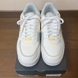 ナイキ(NIKE)のNIKE ナイキ AF1 シャドウ ウィメンズ クリーム 25.5cm(スニーカー)