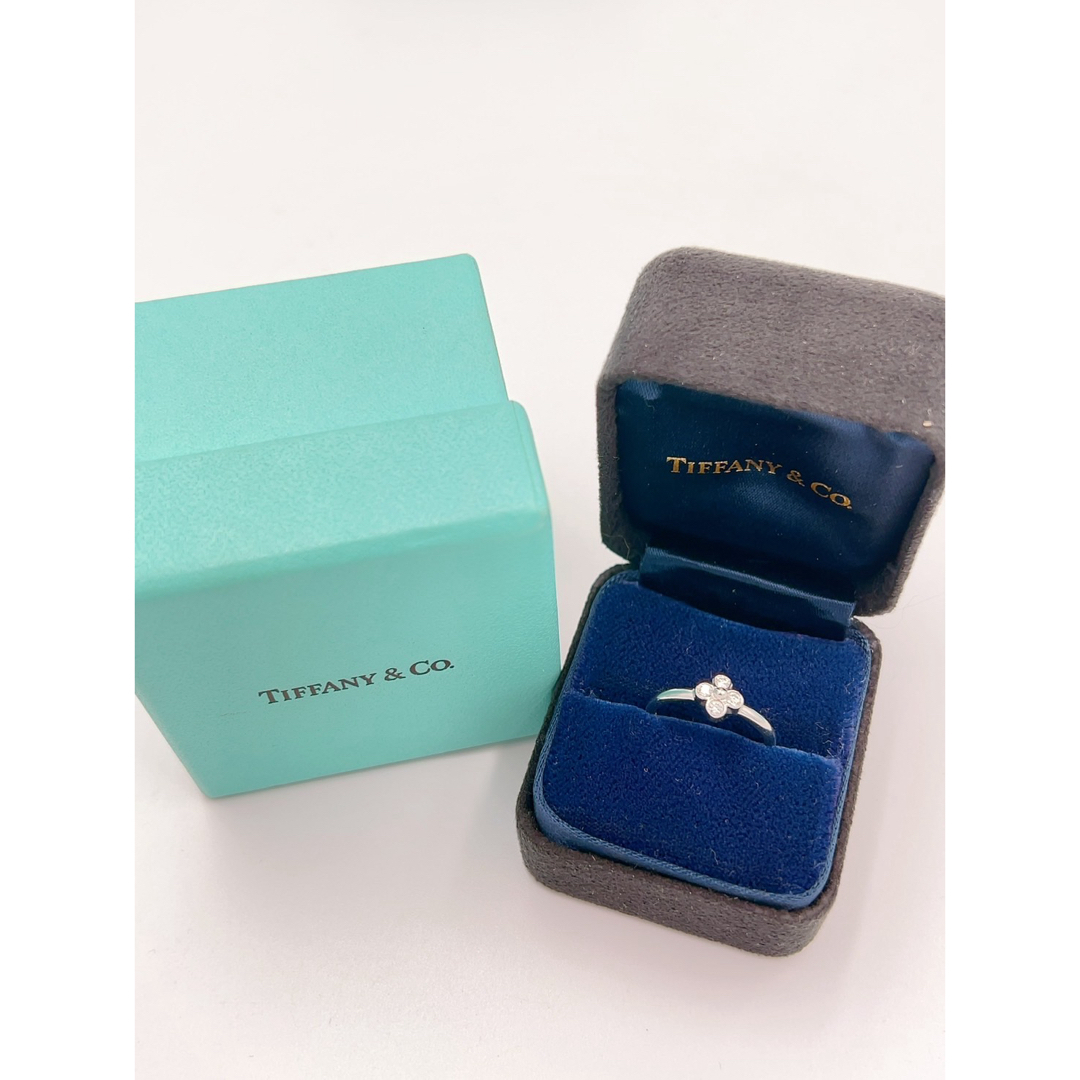 Tiffany & Co.(ティファニー)の美品TIFFANY&Co.ティファニーフラワープラチナダイヤモンドリング8号 レディースのアクセサリー(リング(指輪))の商品写真