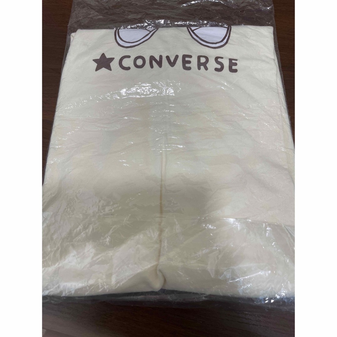 CONVERSE(コンバース)のうさまる　コンバース　コラボTシャツ　ローカット　Mサイズ メンズのトップス(Tシャツ/カットソー(半袖/袖なし))の商品写真
