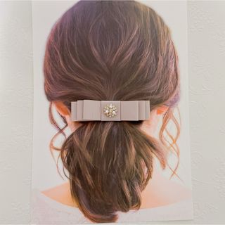 送料無料【ビジュー付リボンバレッタ】ヘアアクセ　可愛い　上品　結婚式(バレッタ/ヘアクリップ)