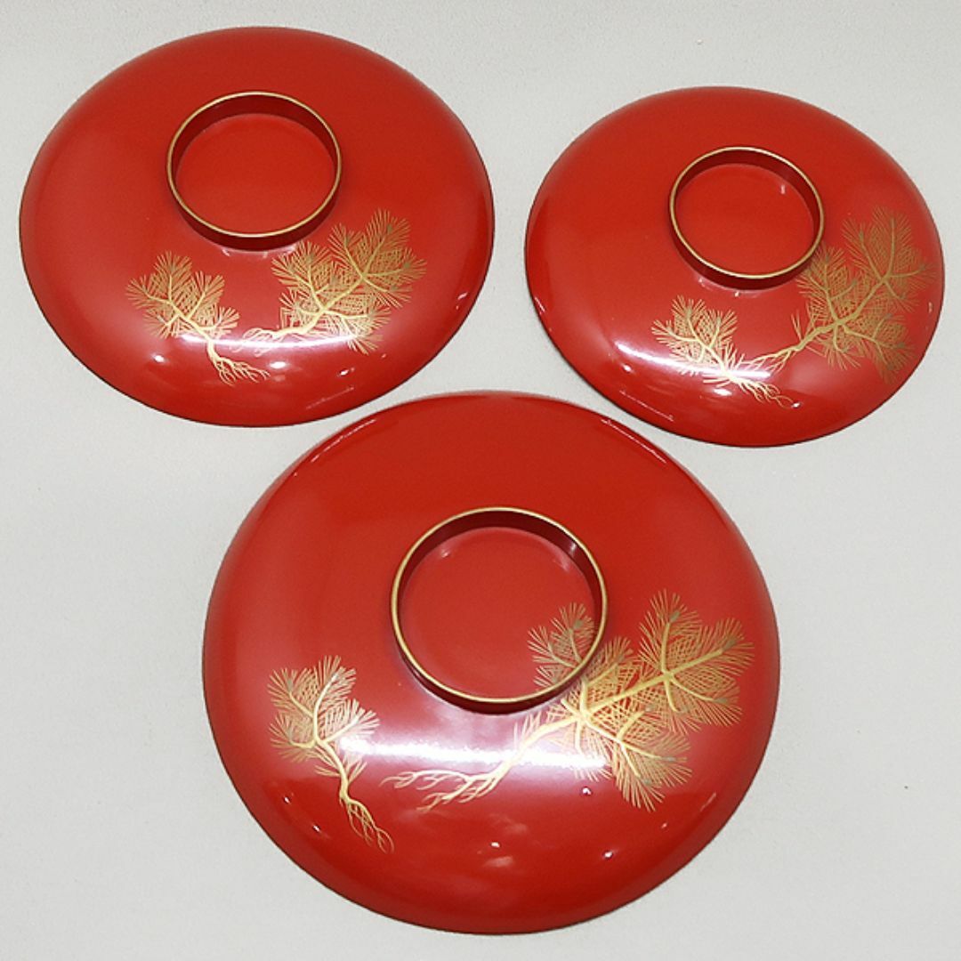 時代漆器 富士 蒔絵 三つ組盃 金彩 三つ盃 富士山 赤富士飛鶴 盃 時代漆器 富士 蒔絵 三つ組盃 金彩 三つ盃 富士山 赤富士飛鶴 盃