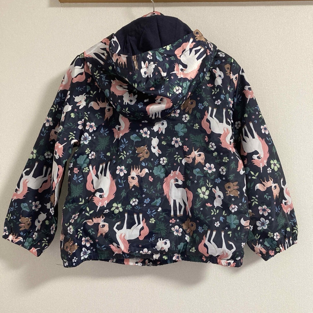 H&M(エイチアンドエム)の【中古】H&Mウィンドブレーカー　100 キッズ/ベビー/マタニティのキッズ服女の子用(90cm~)(ジャケット/上着)の商品写真