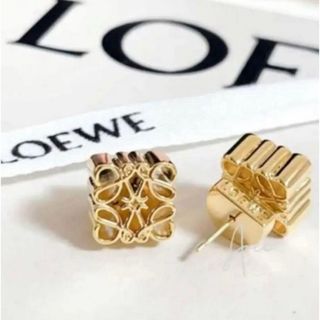 ロエベ ピアスの通販 100点以上 | LOEWEのレディースを買うならラクマ ロエベ ピアスの通販 100点以上 | LOEWEのレディースを買うならラクマ