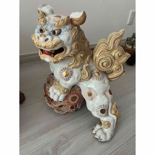 狛犬　玉乗り獅子　魔除け　骨董品　置物(陶芸)