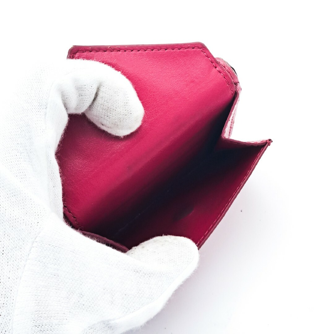 PRADA(プラダ)のPRADA三つ折りコンパクト財布レター型サフィアーノゴールド金具ピンク レディースのファッション小物(財布)の商品写真