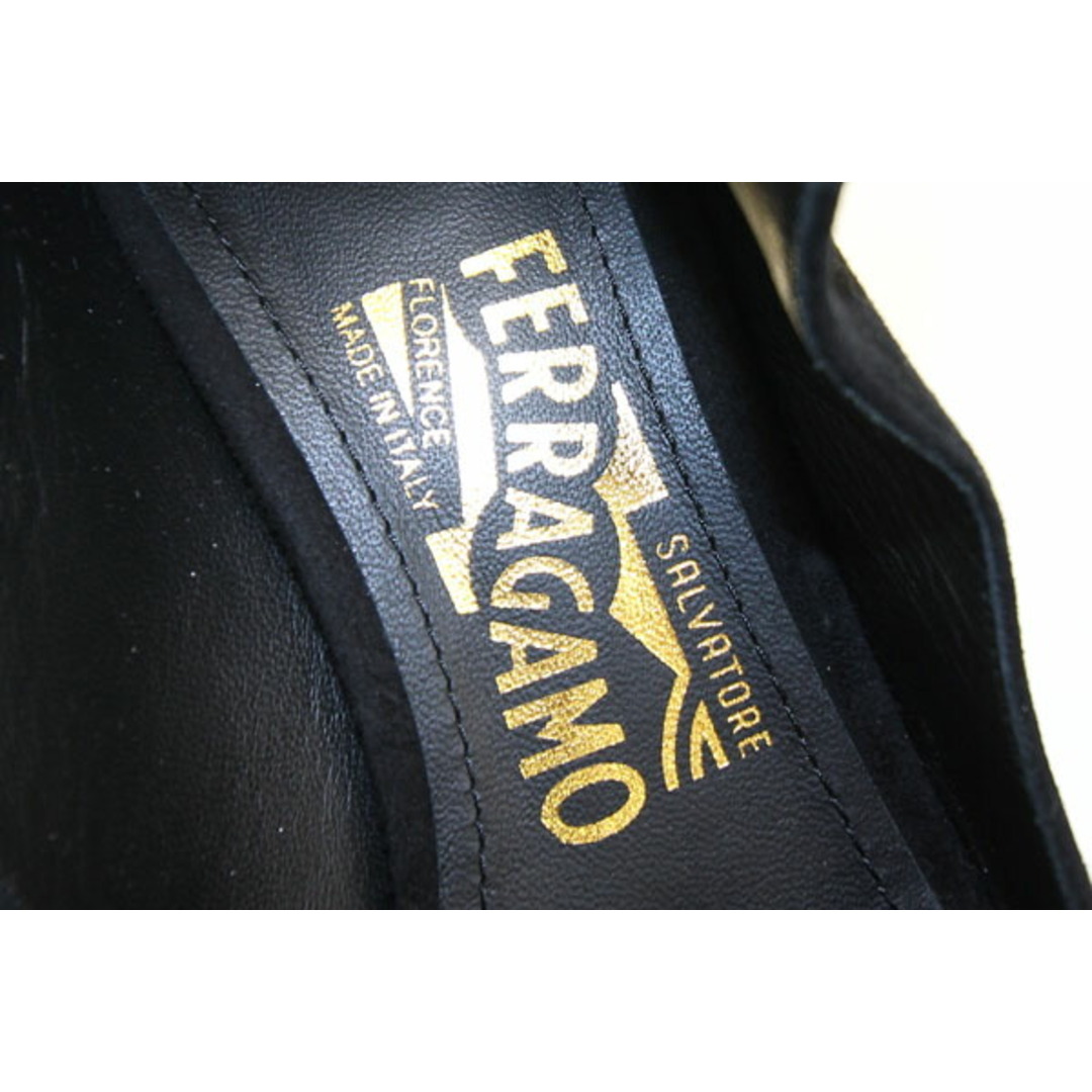 Ferragamo(フェラガモ)の フェラガモ レディースシューズ ヒールパンプス ブラック レディースの靴/シューズ(スニーカー)の商品写真