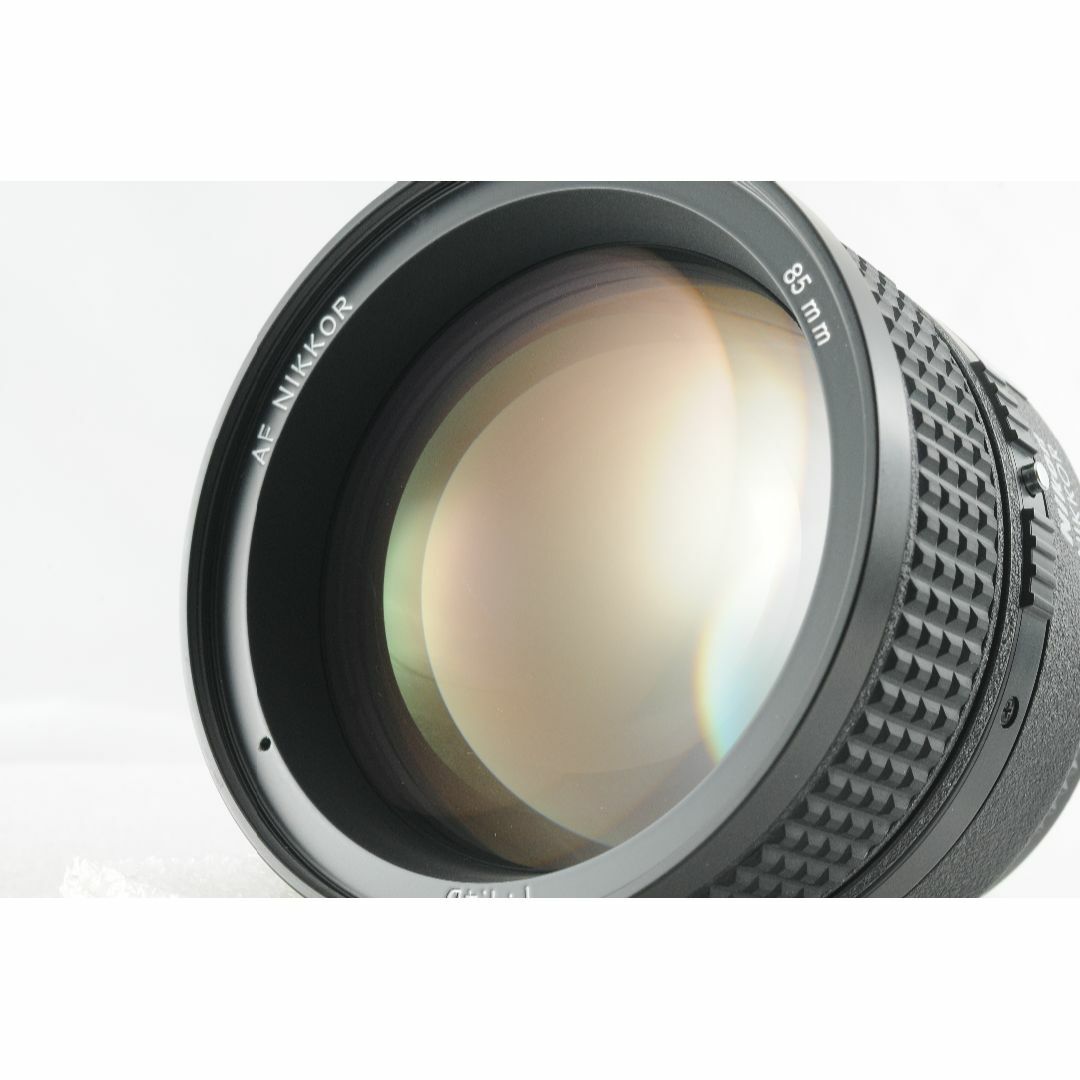 Nikon(ニコン)の新品級 Nikon ニコン AF NIKKOR 85mm F1.4 D スマホ/家電/カメラのカメラ(レンズ(単焦点))の商品写真