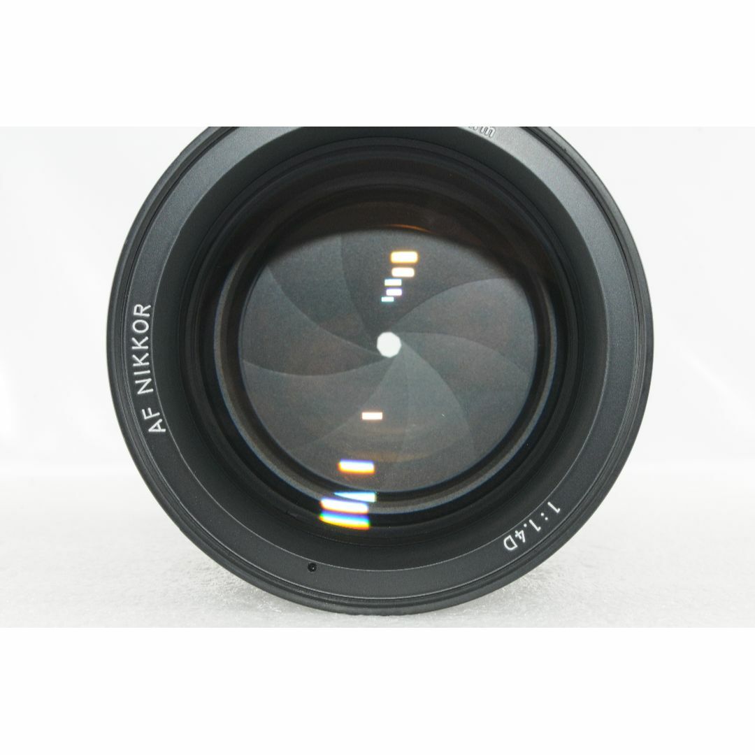 Nikon(ニコン)の新品級 Nikon ニコン AF NIKKOR 85mm F1.4 D スマホ/家電/カメラのカメラ(レンズ(単焦点))の商品写真