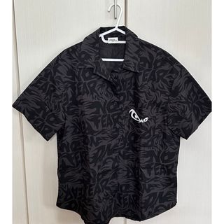 エイチアンドエム(H&M)のH&M オープンカラーシャツ NO FEAR(シャツ/ブラウス(半袖/袖なし))