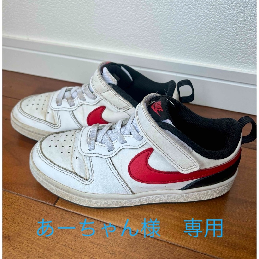 NIKE(ナイキ)のNike スニーカー　19センチ キッズ/ベビー/マタニティのキッズ靴/シューズ(15cm~)(スニーカー)の商品写真