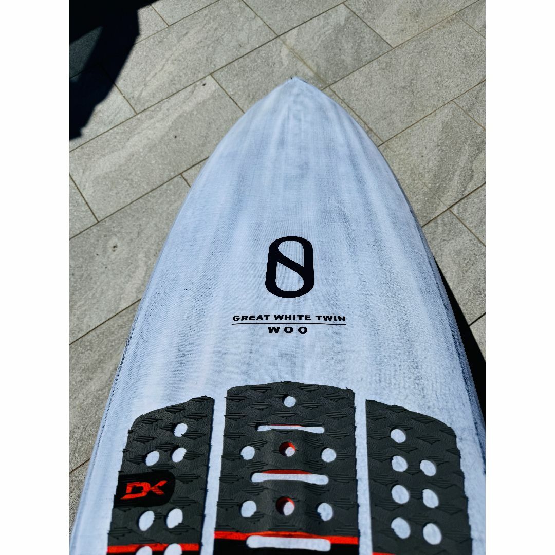 【新品同様】FIREWIRE Great White Twin 5’8 スポーツ/アウトドアのスポーツ/アウトドア その他(サーフィン)の商品写真