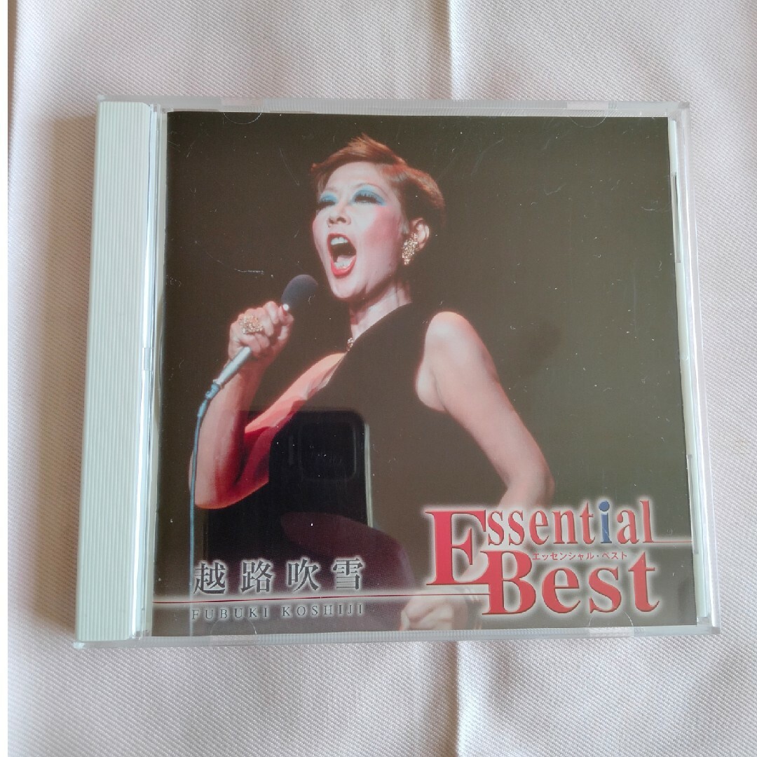 越路吹雪　Essential Best　エッセンシャル・ベスト　CD エンタメ/ホビーのCD(ポップス/ロック(邦楽))の商品写真