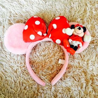 ディズニー(Disney)の美品❣️ミニーのカチューシャ(キャラクターグッズ)