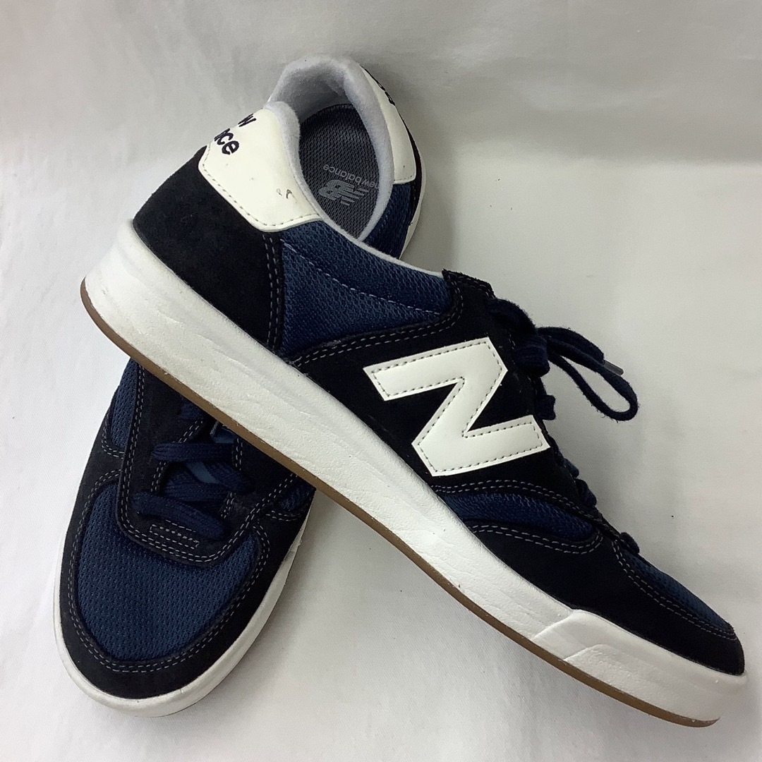 New Balance(ニューバランス)の【中古】New Balance  スニーカー　２７センチ　CRT300 A1 メンズの靴/シューズ(スニーカー)の商品写真