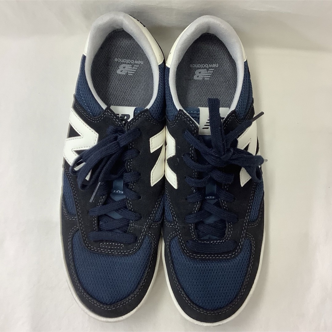 New Balance(ニューバランス)の【中古】New Balance  スニーカー　２７センチ　CRT300 A1 メンズの靴/シューズ(スニーカー)の商品写真