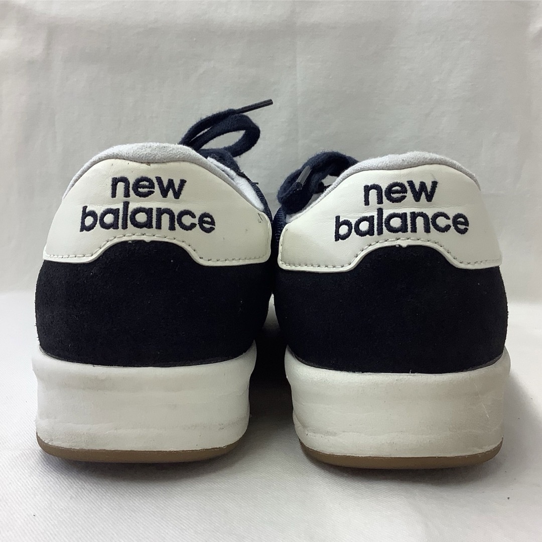New Balance(ニューバランス)の【中古】New Balance  スニーカー　２７センチ　CRT300 A1 メンズの靴/シューズ(スニーカー)の商品写真