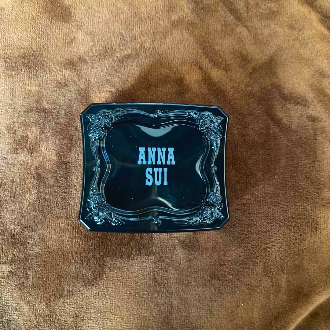 ANNA SUI(アナスイ)のアナスイ ANNA SUI アイカラー コンパクト 06 コスメ/美容のベースメイク/化粧品(アイシャドウ)の商品写真