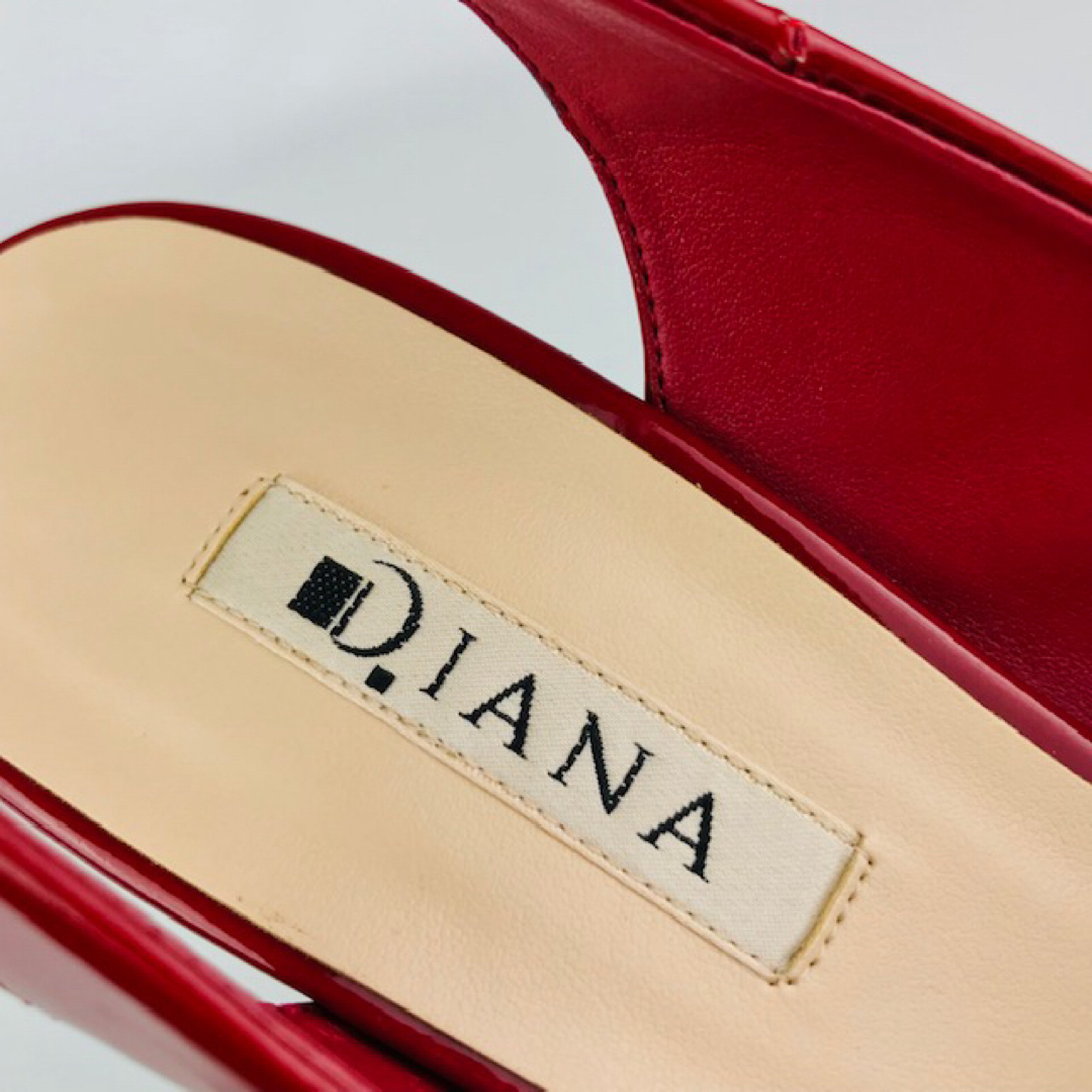 DIANA(ダイアナ)の美品★ダイアナ・パテントレザー切替しアンクルストラップサンダル(23) レディースの靴/シューズ(サンダル)の商品写真